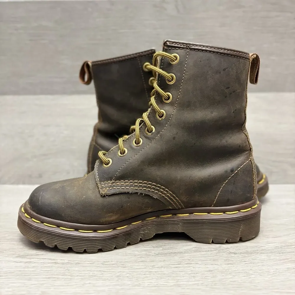 Dr Martens Boots Wildhorse Brown Leather Lace Up Lug Sole Boots Youth Size 3